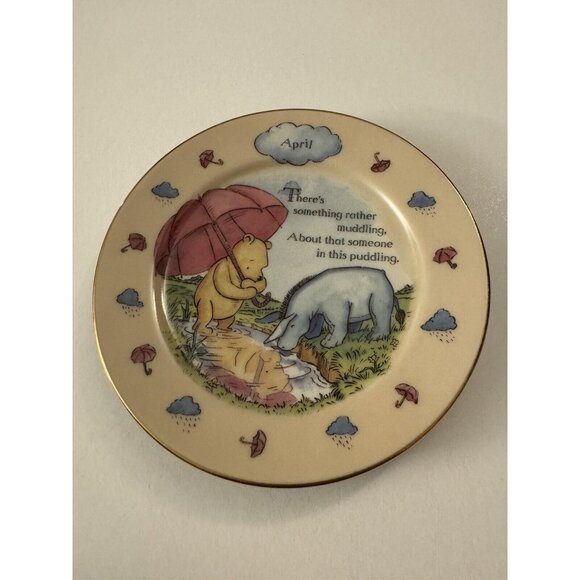 The Bradford Exchange Other - Bradford Exchange Disney Winnie The Pooh Plate COA Calendar April Umbrella B3
